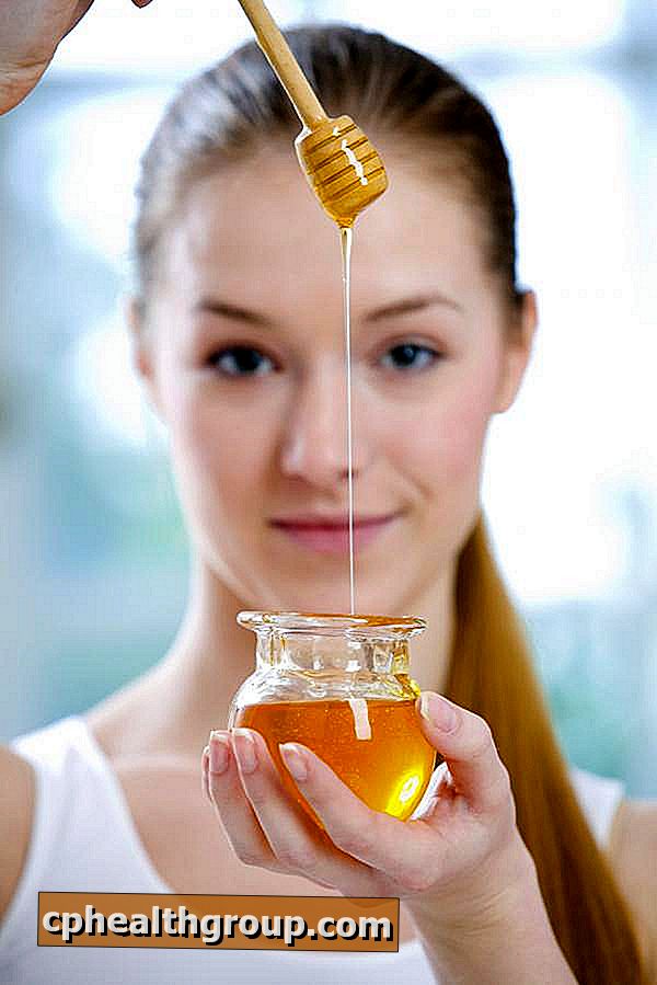 Як зробити маску з меду та вівса