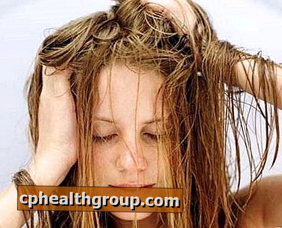 Koti-korjaustoimenpiteet rasvaisille hiuksille