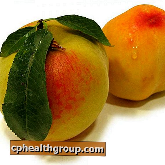 Як зробити персики в сиропі