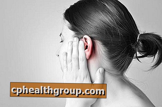 Які причини виникають у вухах