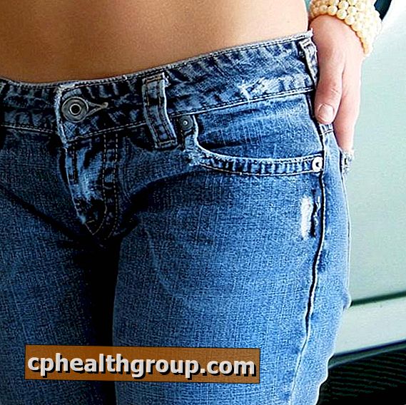 Hur man sköljer jeans med klor