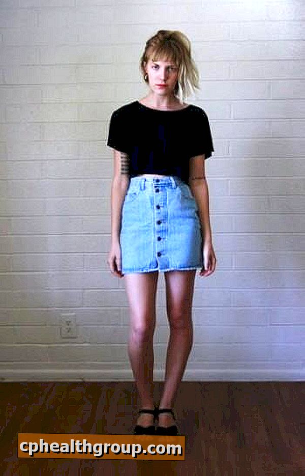 Джинсовая юбка 90. 90е джинсовая юбка. Джинсовые юбки девяностых. Джинсовые юбки 90. Джинсовая юбка в стиле 90х.