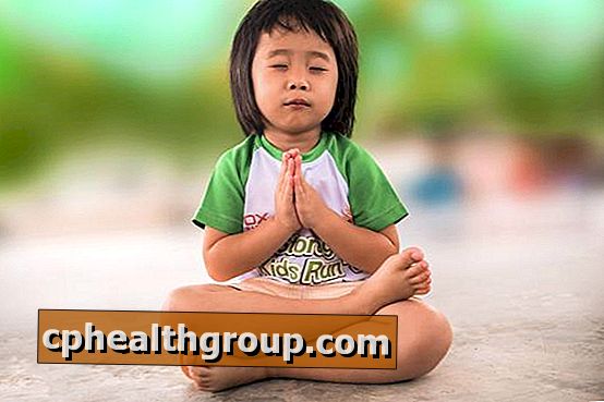 15 přínosů meditace na děti